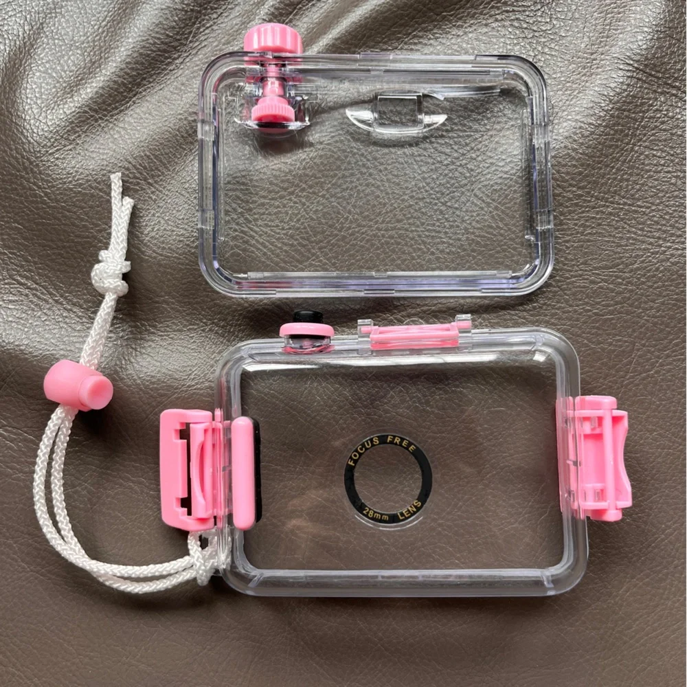 NEW Underwater Camera in Sea Seeker Strawberry
